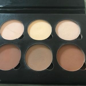 ANASTASIA BEVERLY HILLS Contour Kit Light 2 Medium